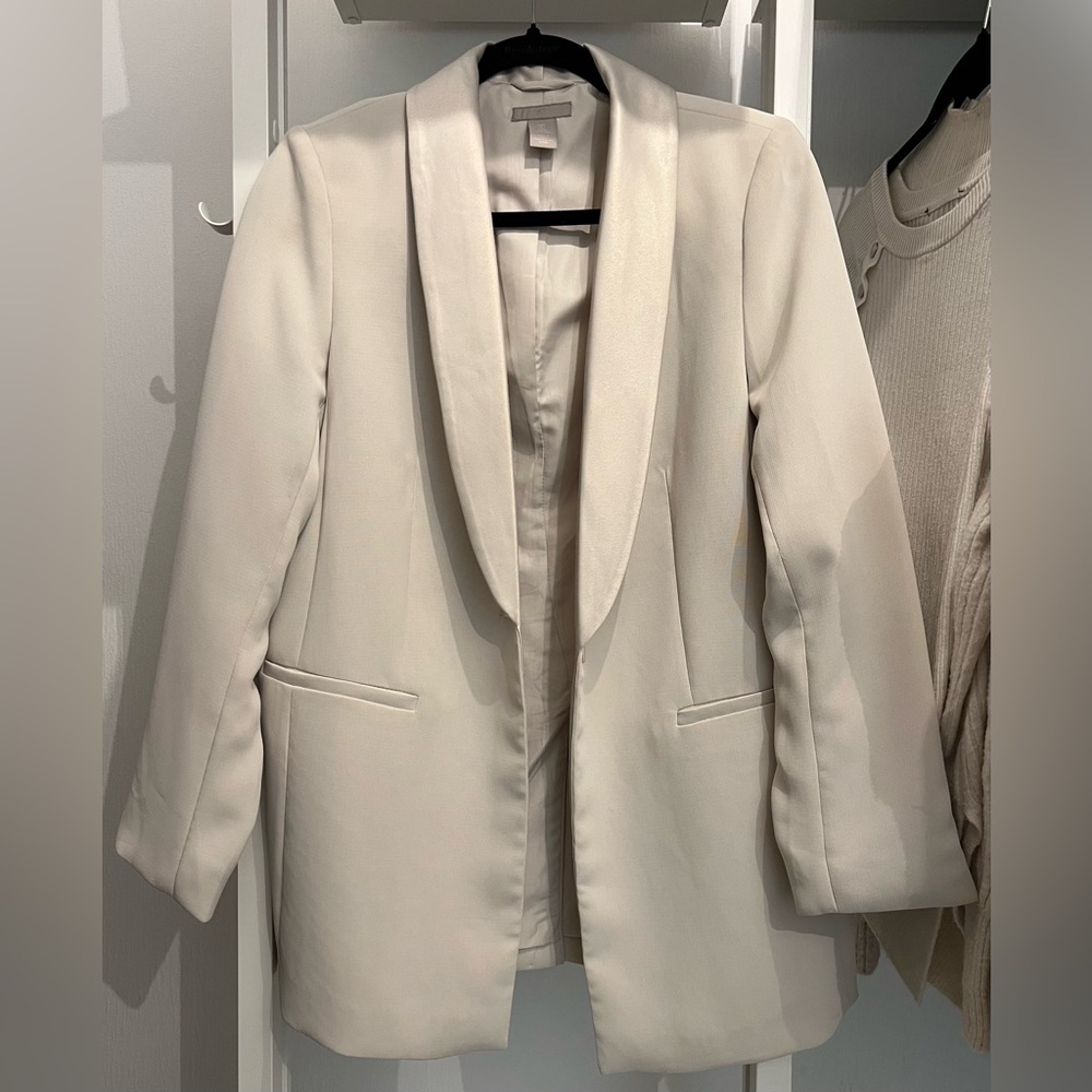 Elegant Cream Blazer